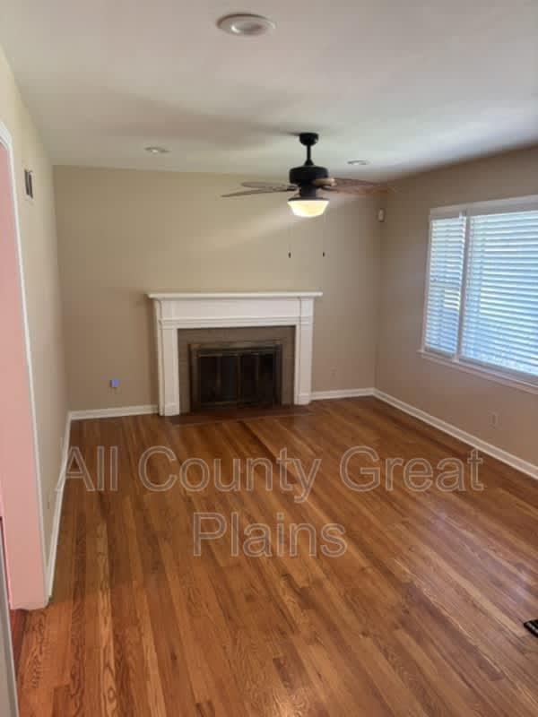 6101 W 58th Street – photo 4