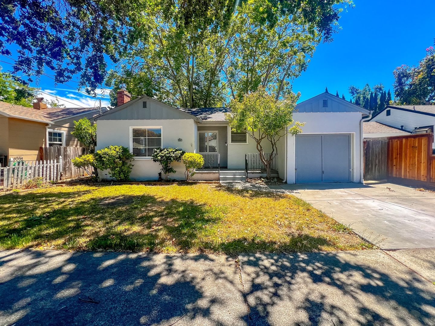 Absolutely Charming Two Bedroom Napa Home – photo 1
