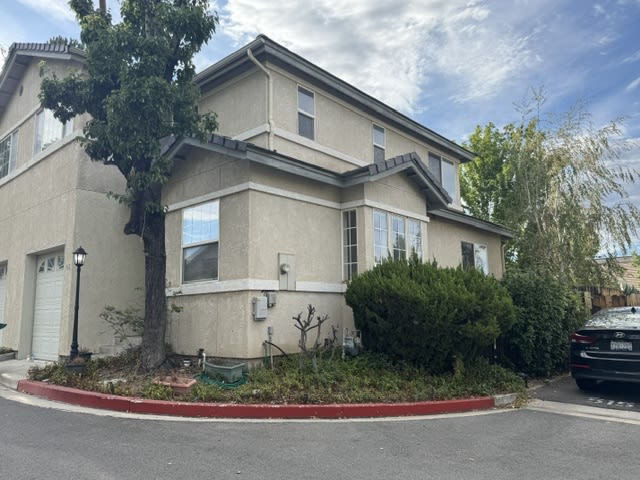 535 Warren Court – photo 1