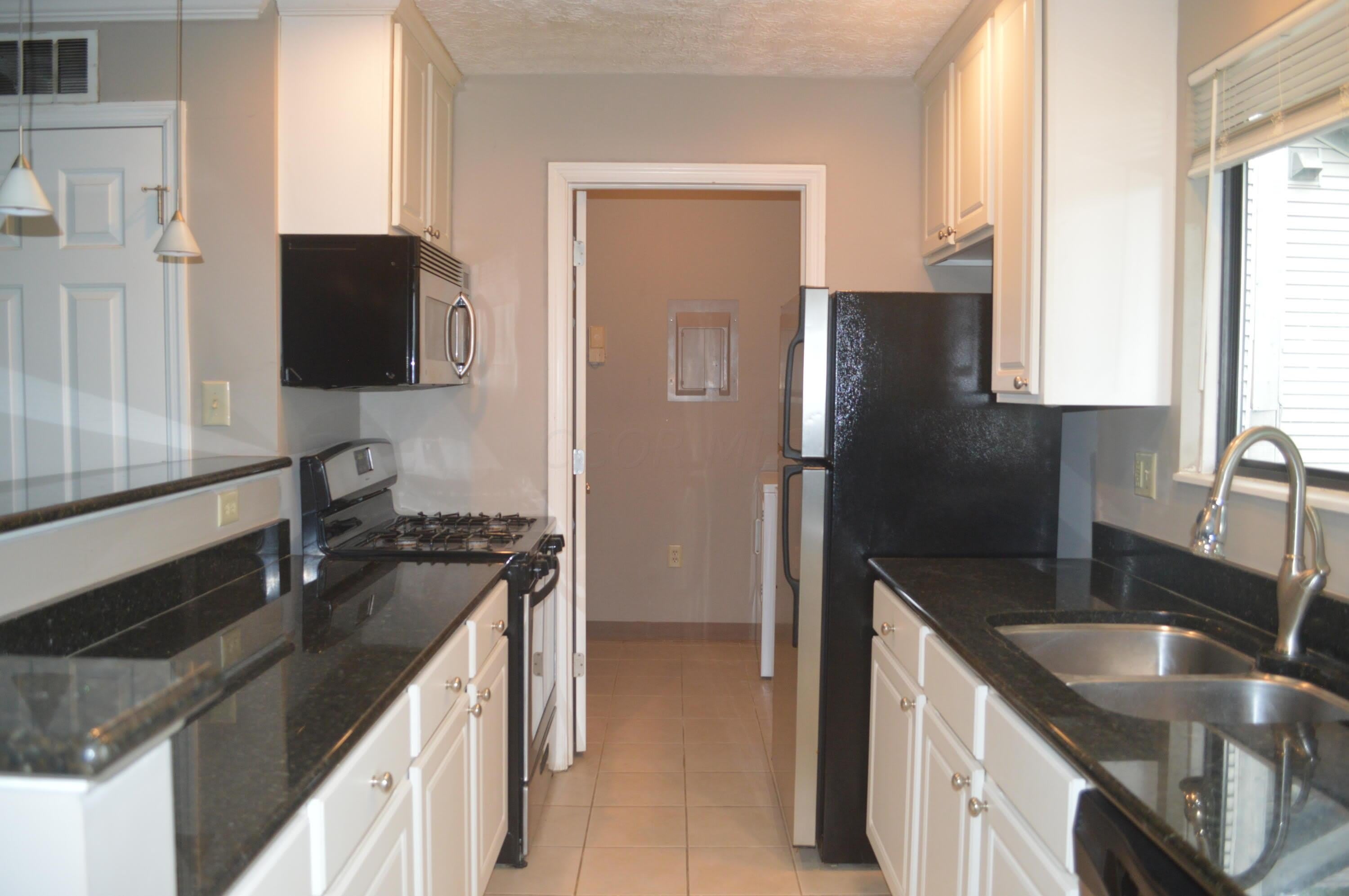 2744 Greystone Drive – photo 4
