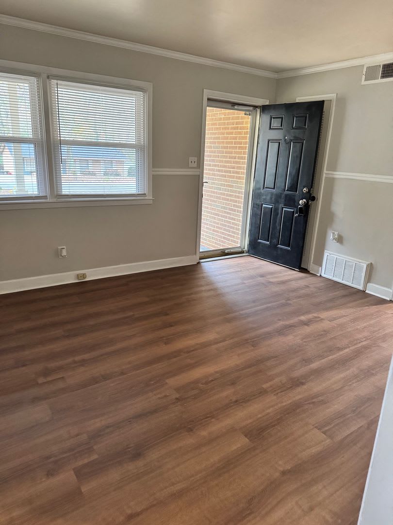 Charming 3-Bedroom Home in Winston-Salem! – photo 3
