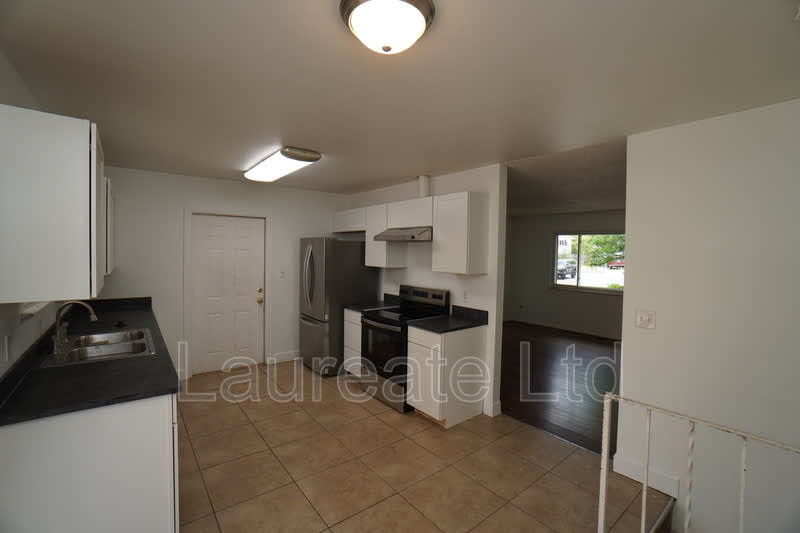 11536 E Center Dr – photo 4
