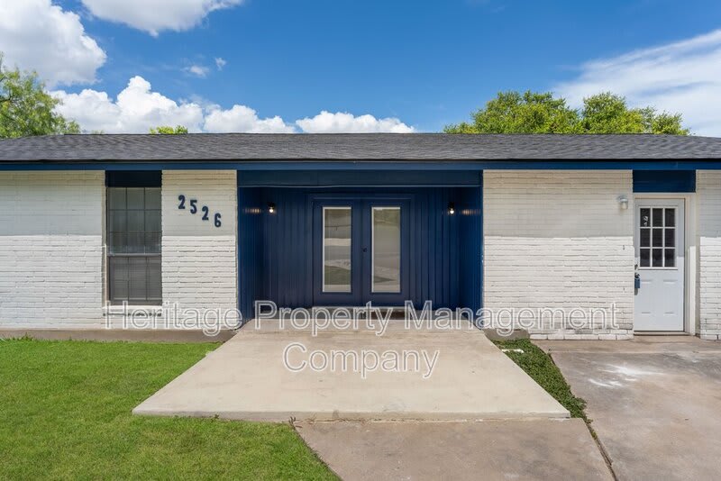 2526 Town Briar Street – photo 4