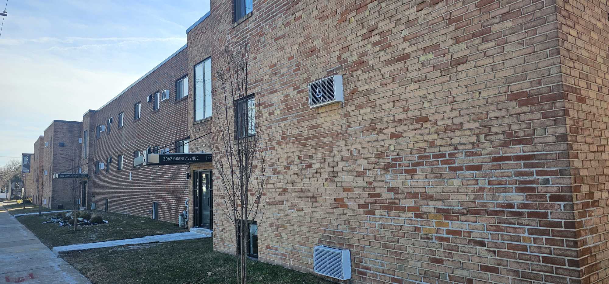 231 E Phil Ellena St – photo 2