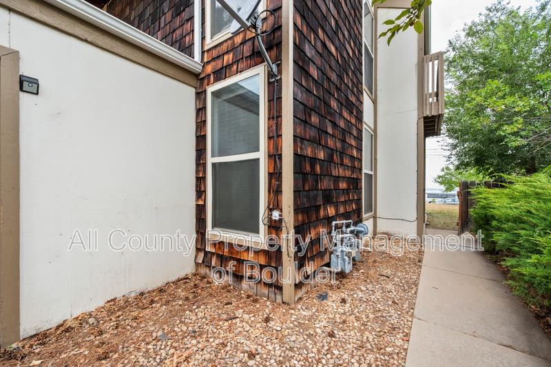 3257 Stanford Ave – photo 3