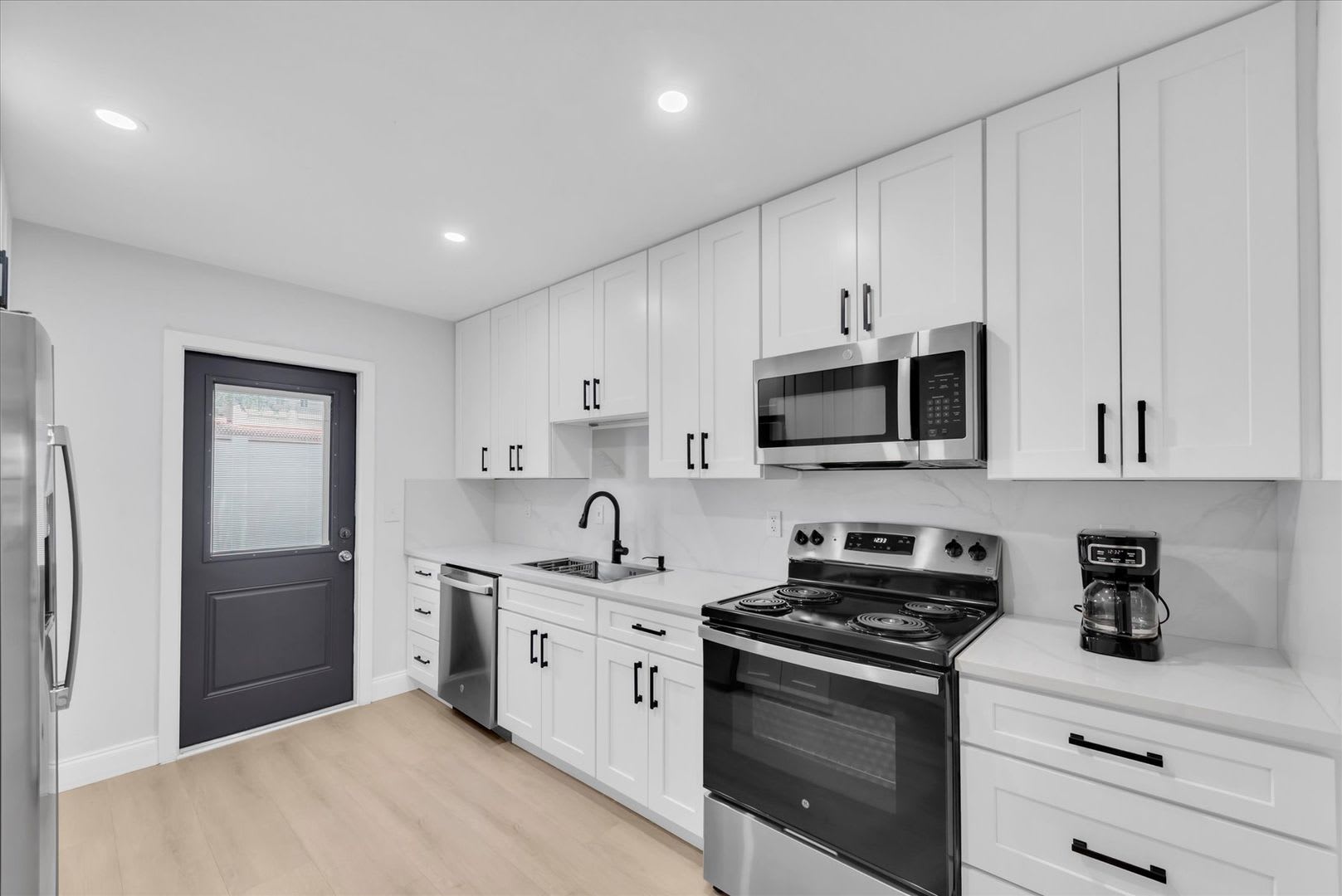 3009 W Binnicker Ave – photo 3