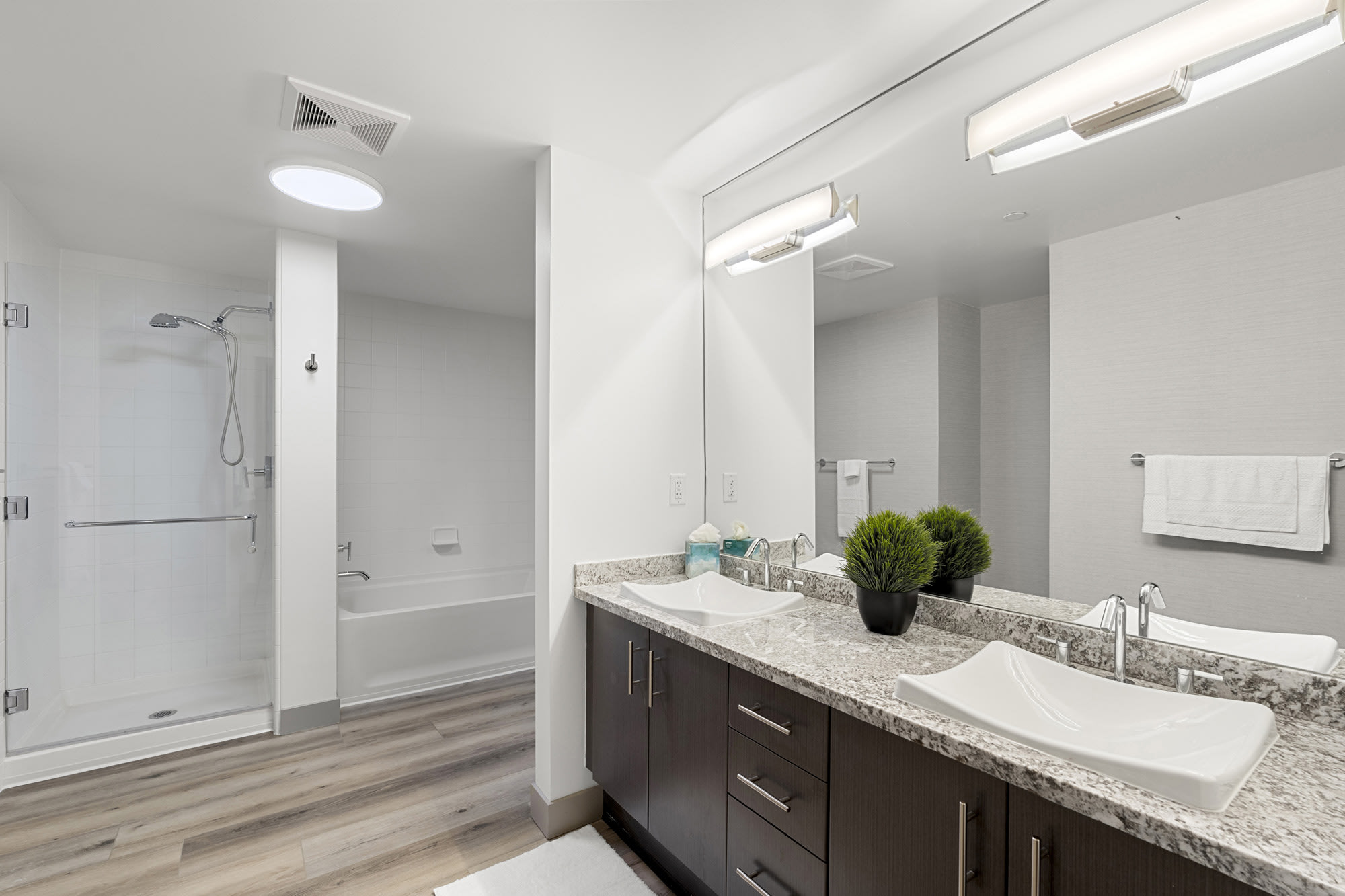 1600 Vine – photo 5
