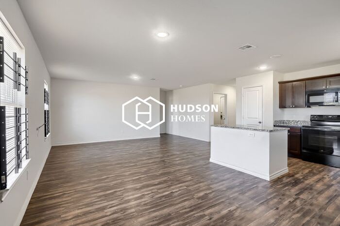2607 East Cornell Street – photo 4