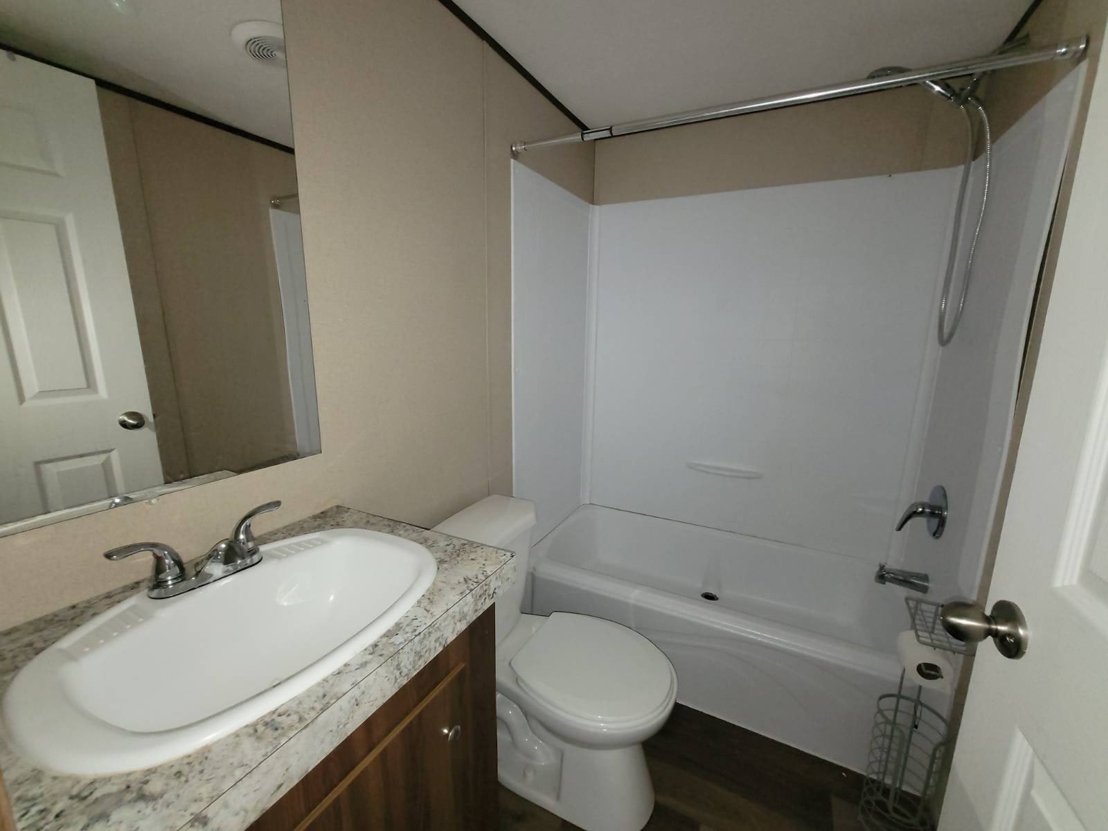 604 White St Sw – photo 4
