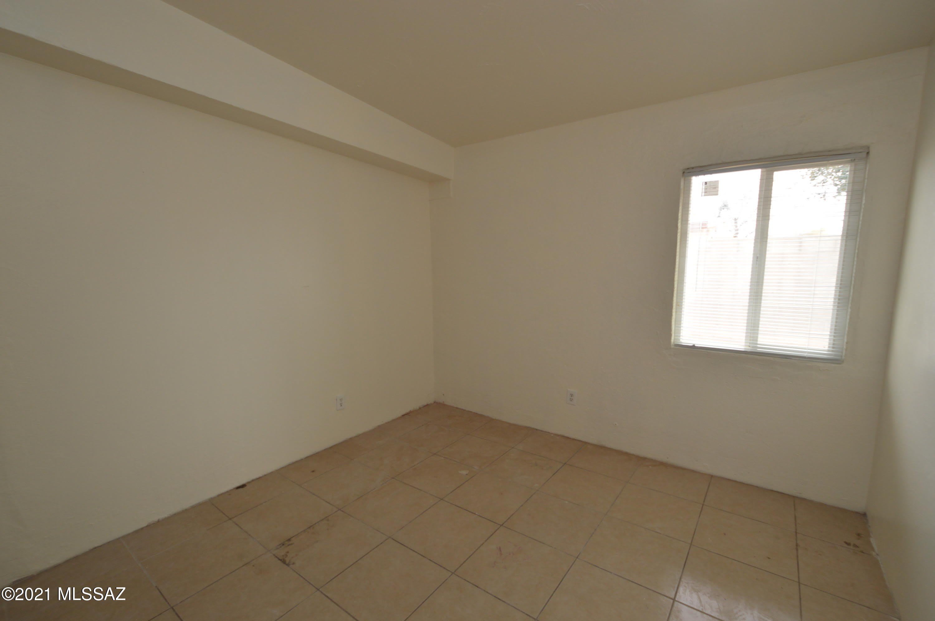 20 E Susana Street – photo 3