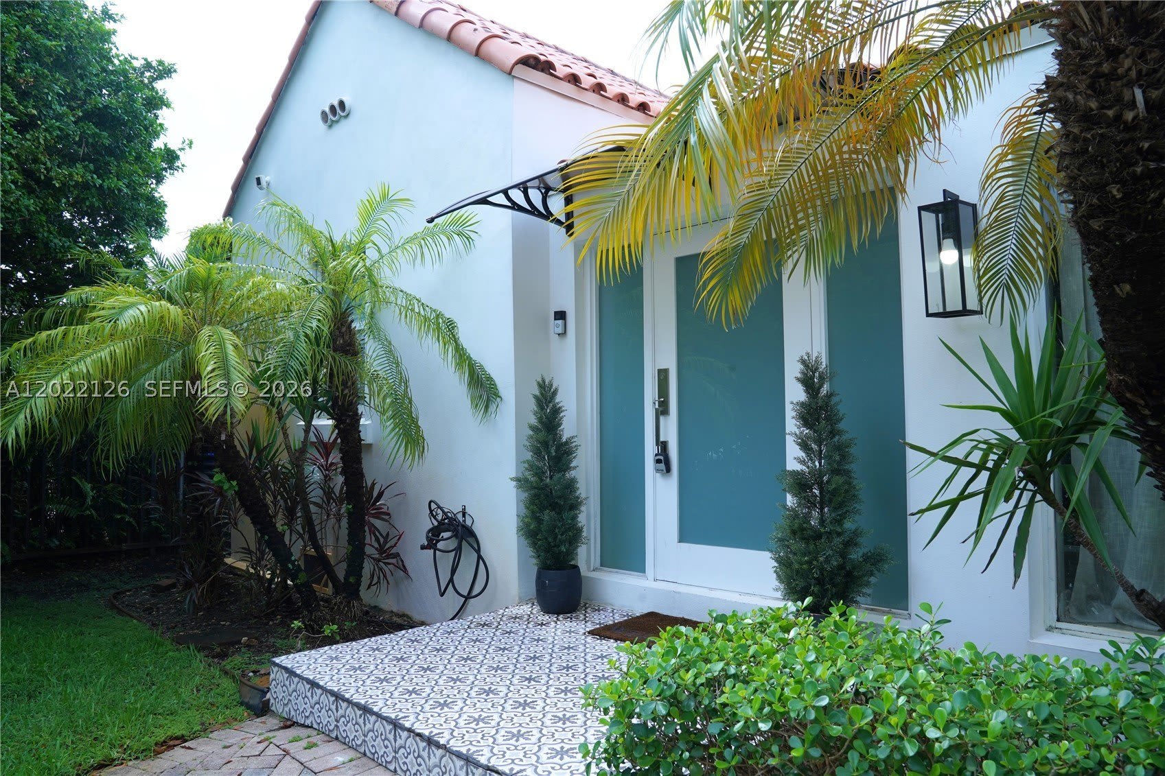 2338 SW 11th St – photo 3