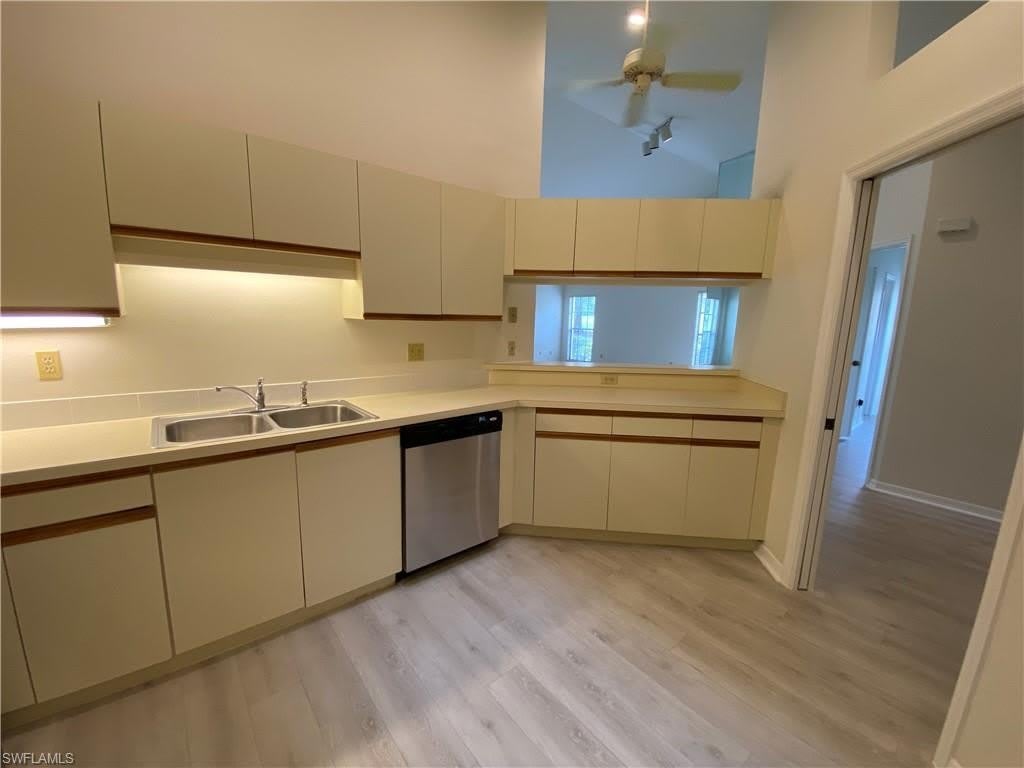 1351 Park Lake Dr – photo 5