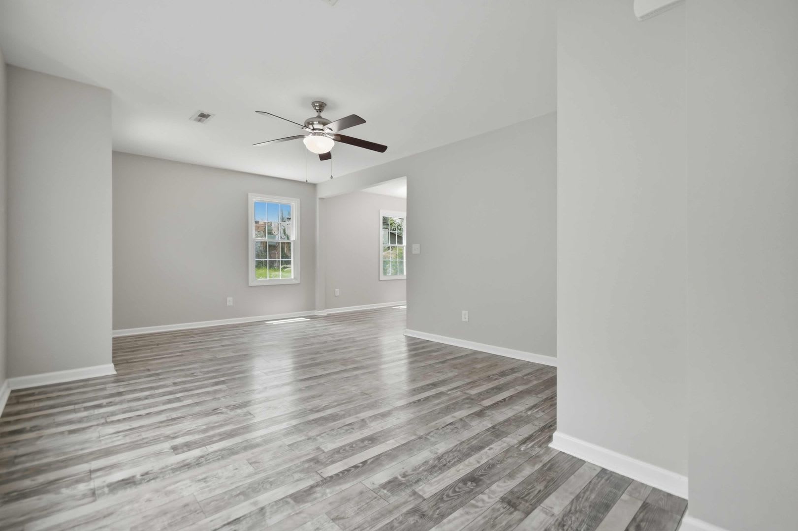 Pet Friendly Three Bedroom! – photo 2