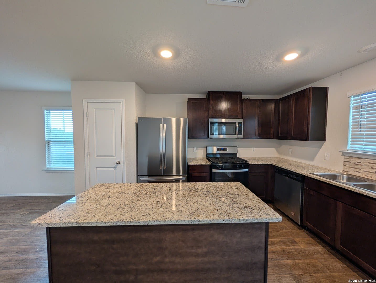 913 Andean Emerald – photo 5