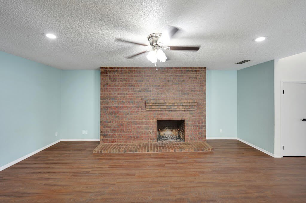 4305 St Andrews Dr – photo 5