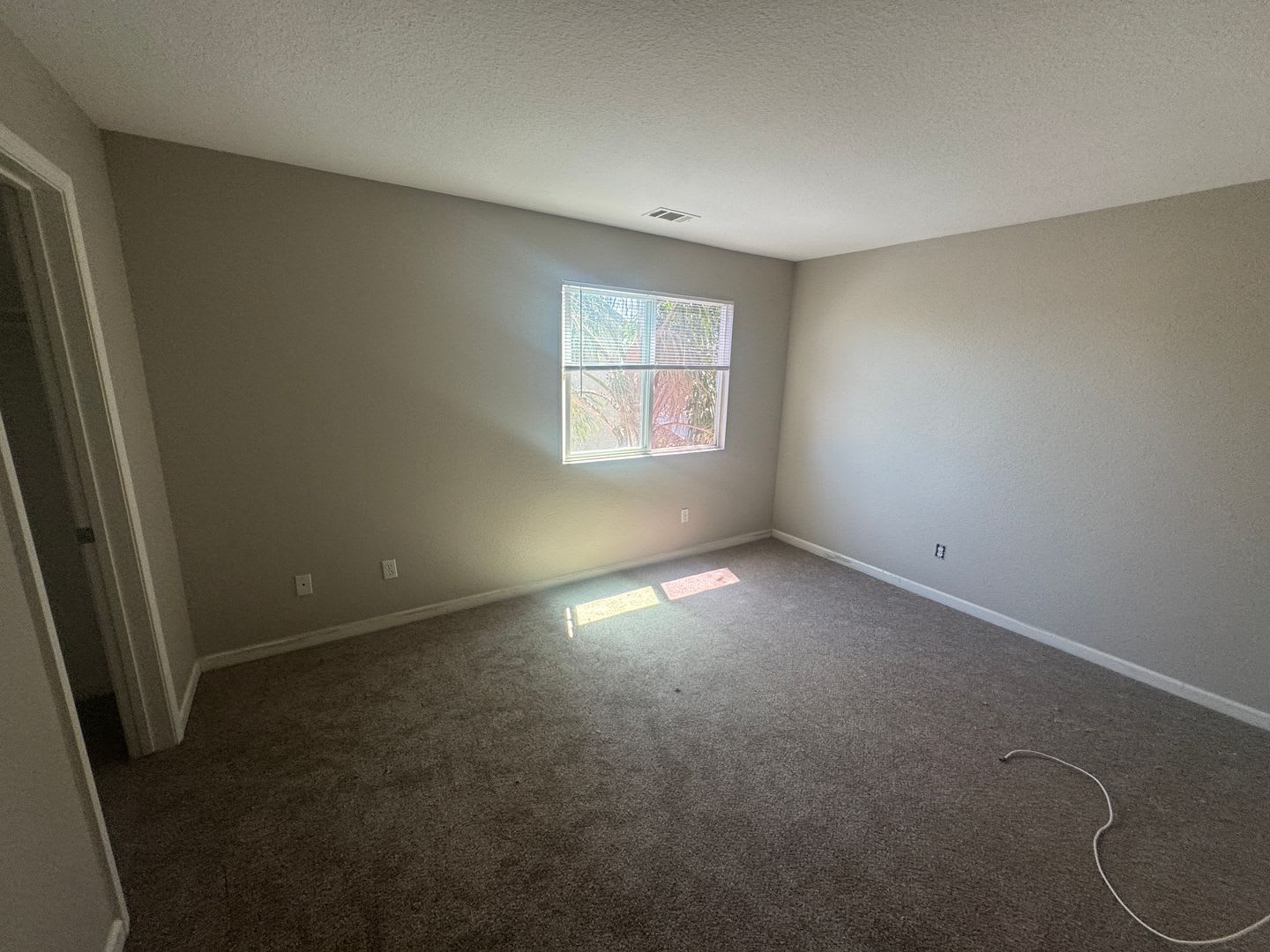 4 BED & 3 BATH W/ INCREDIBLE VIEW OF OPEN GREENBELT! – photo 5