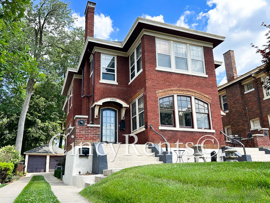 2852 Observatory Ave – photo 1