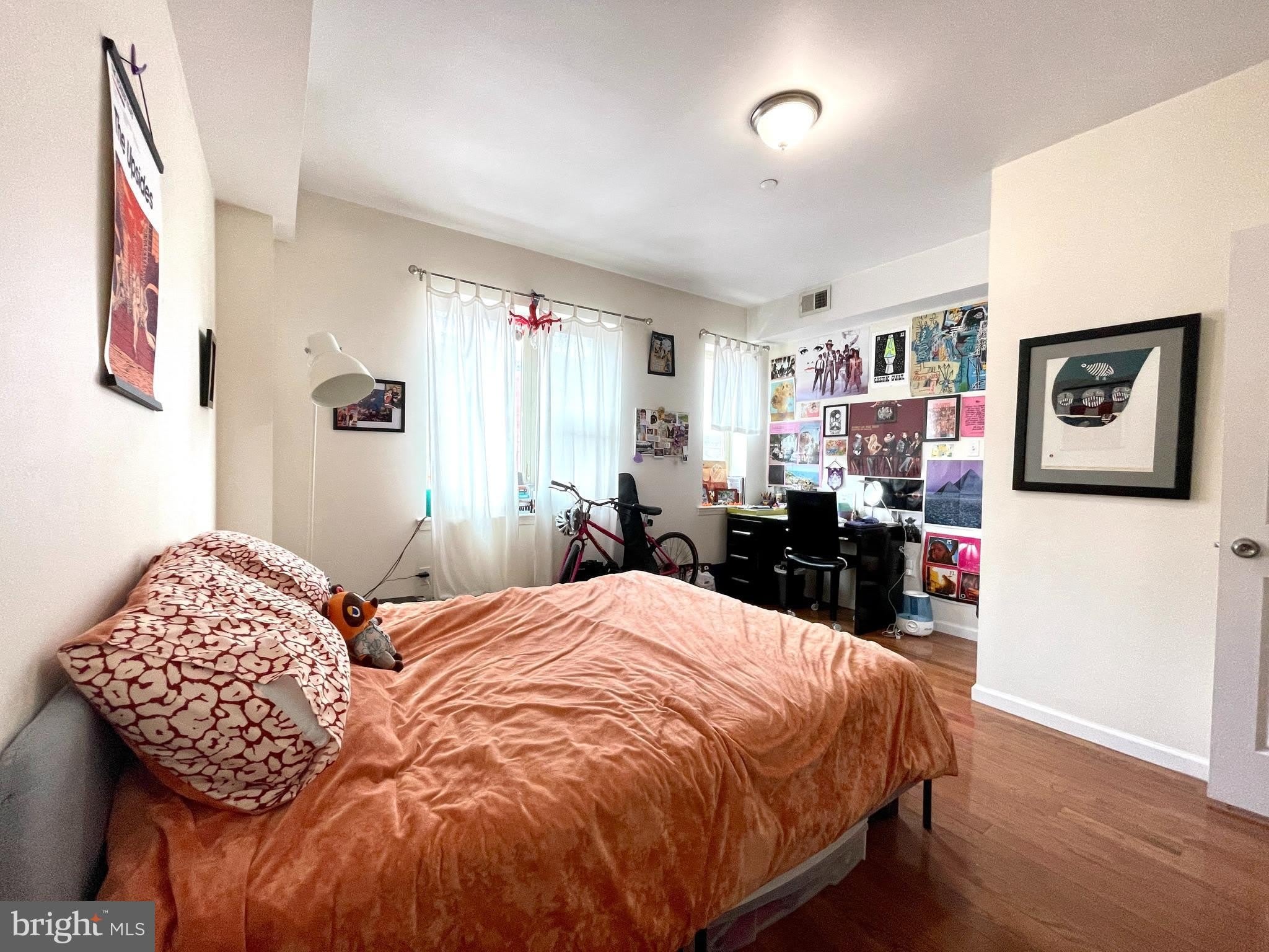 1131 GREEN Street – photo 5