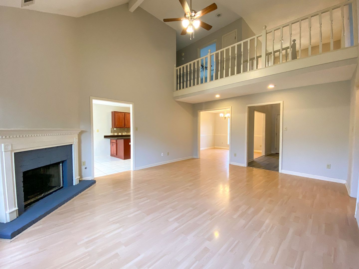 5 Bed 3 5 Bath With Fresh Paint And Ss Appliances – photo 3