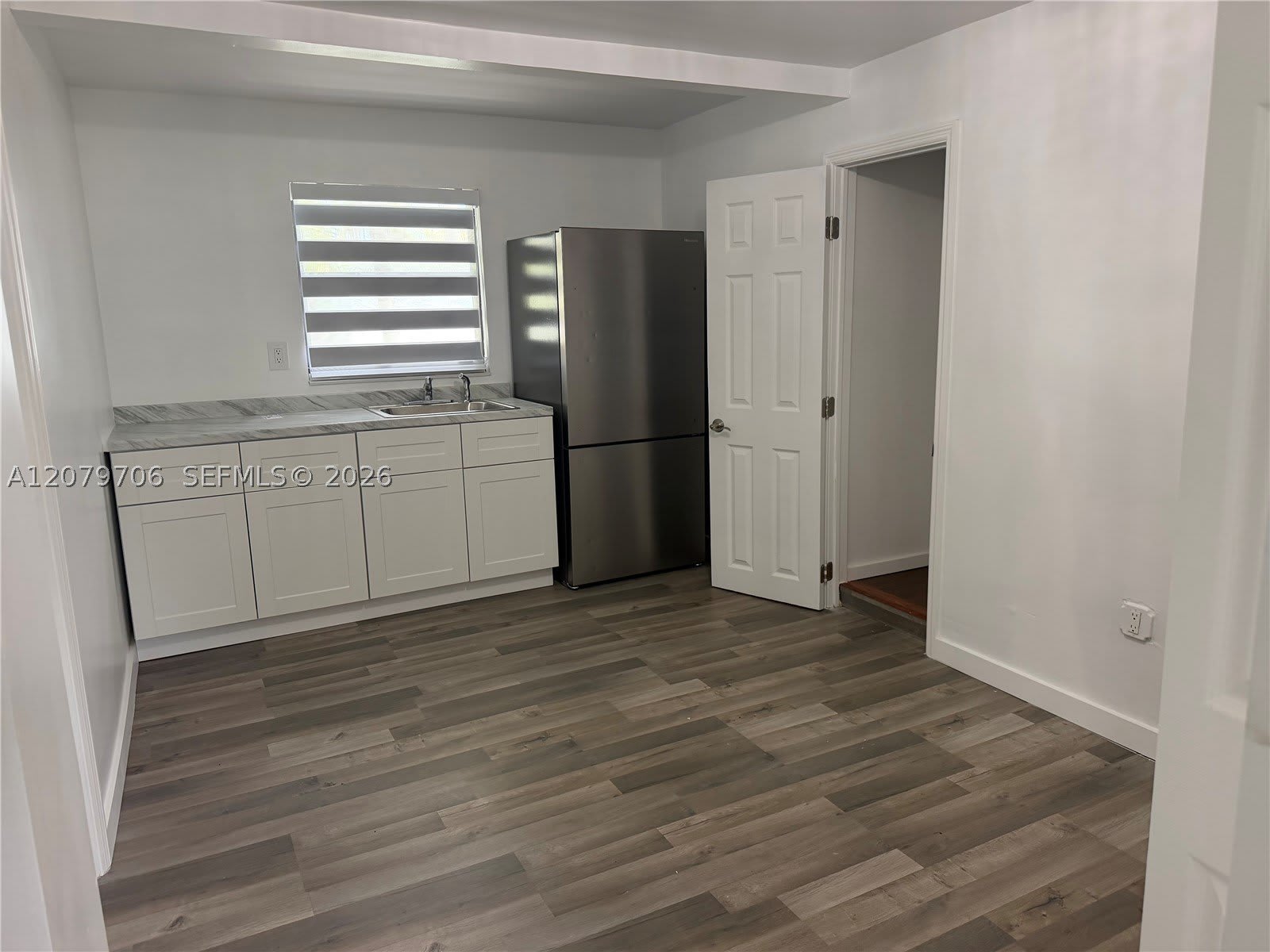 6871 SW 37th St – photo 3