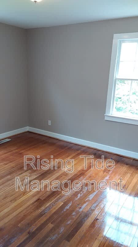 316 Wickstead Rd – photo 5