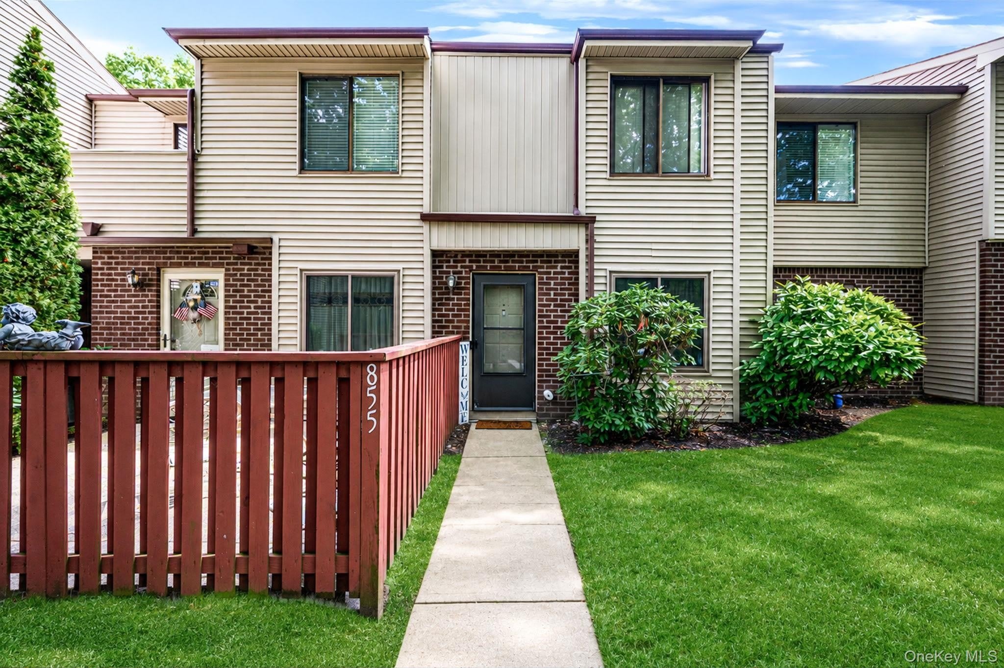 855 Skyline Drive – photo 4