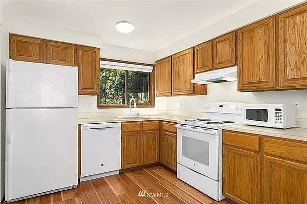 2525 Ne 95Th St – photo 3