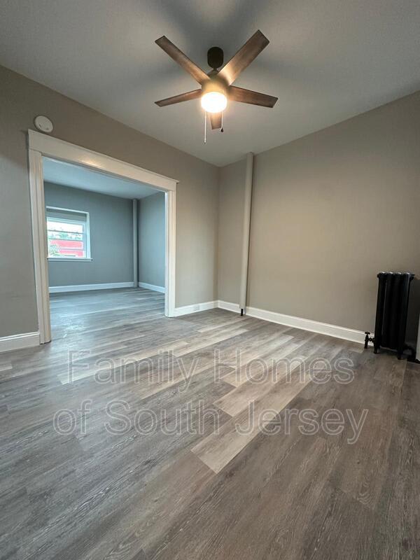 7307 W Chester Pike – photo 3