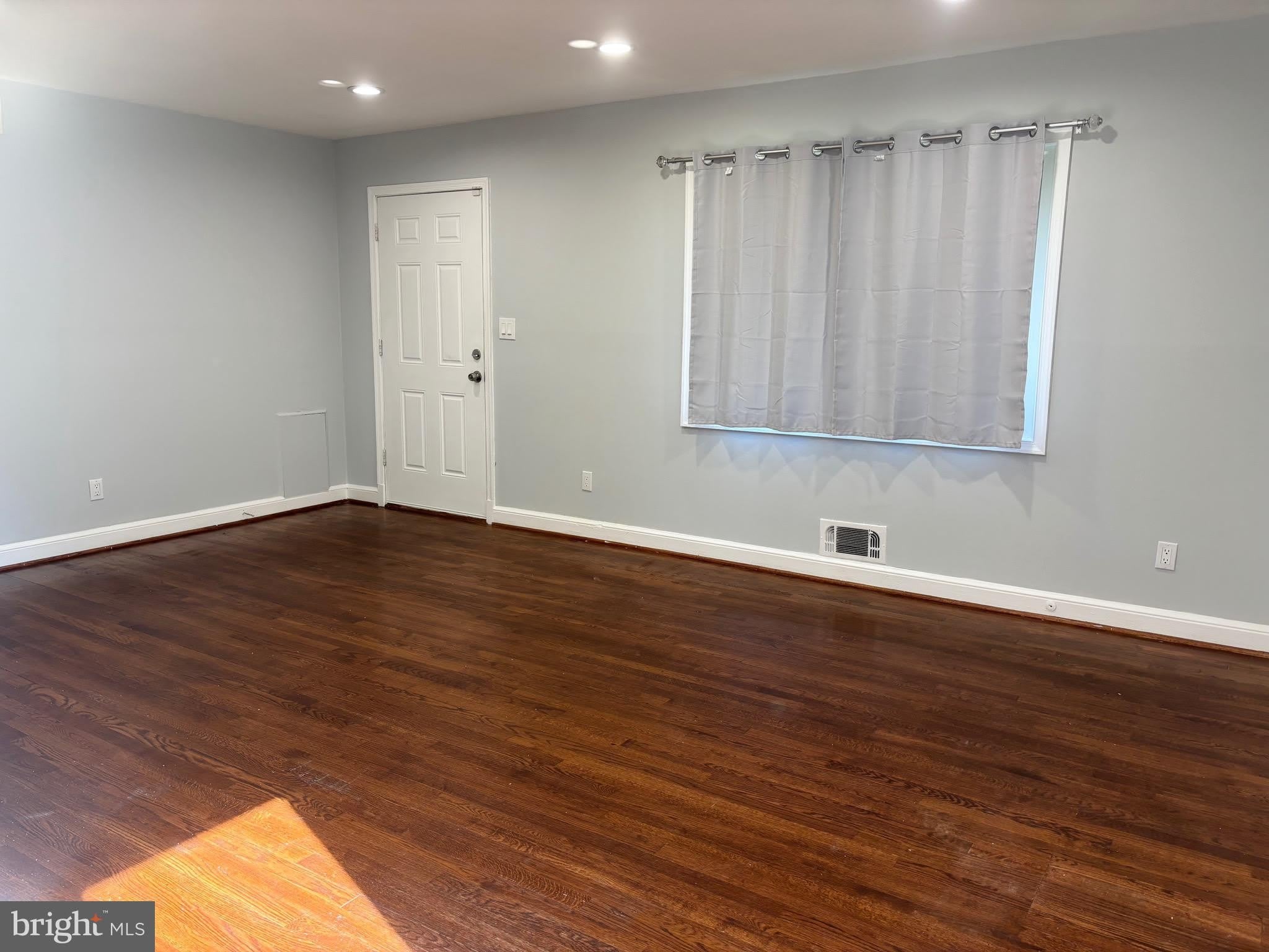 9103 WALLACE Road – photo 5
