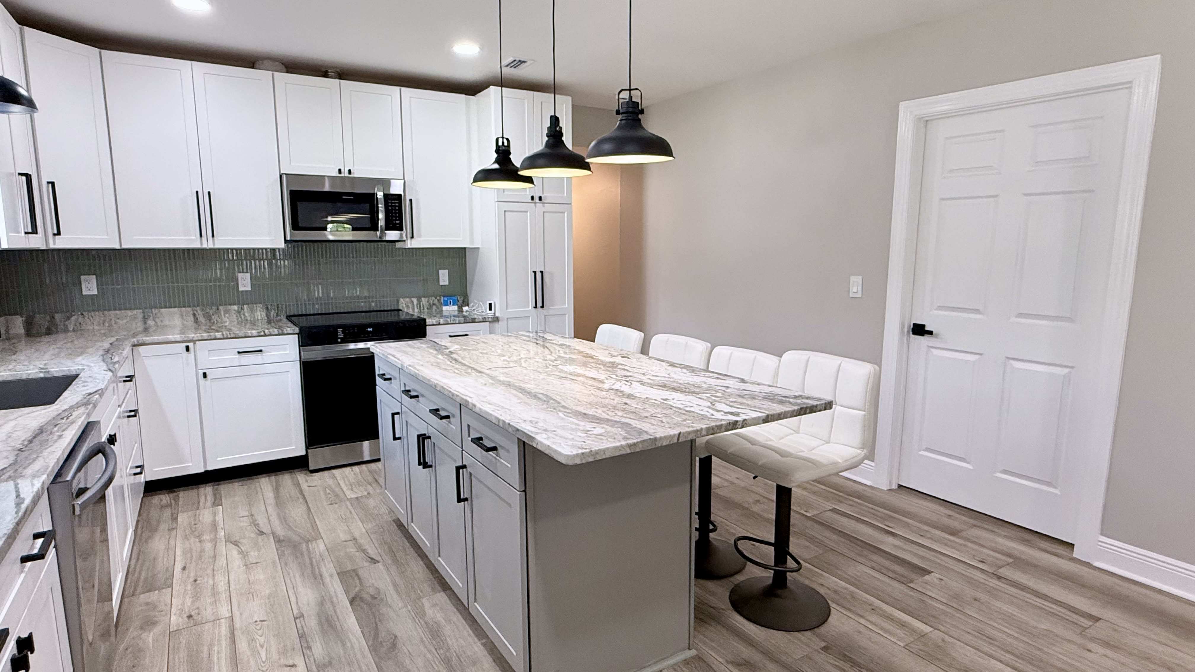 2635 Michigan Avenue – photo 3