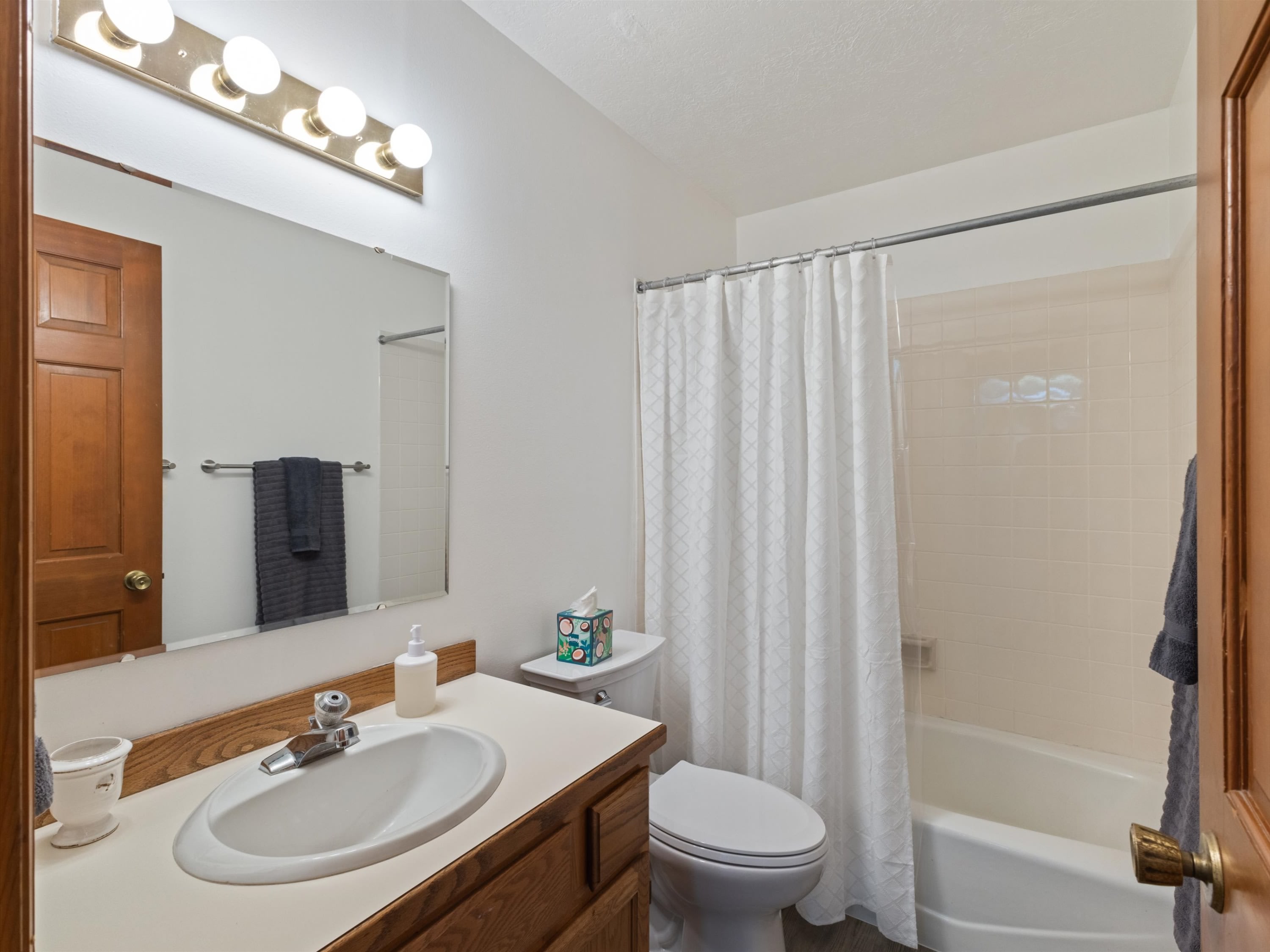 1711 West Koch Street – photo 5