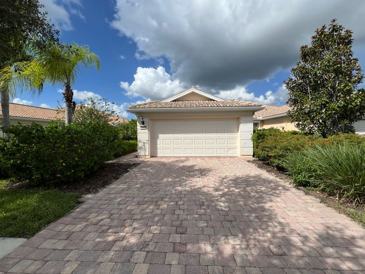 Verona Walk For Seasonal Lease Only Not Available For A 12 Month Annual Lease Requires 4 Month Minimum Stay Per Hoa 2 Small Dogs Accepted Veronal Walk Gated Wonderful Communities With Amenities – photo 5