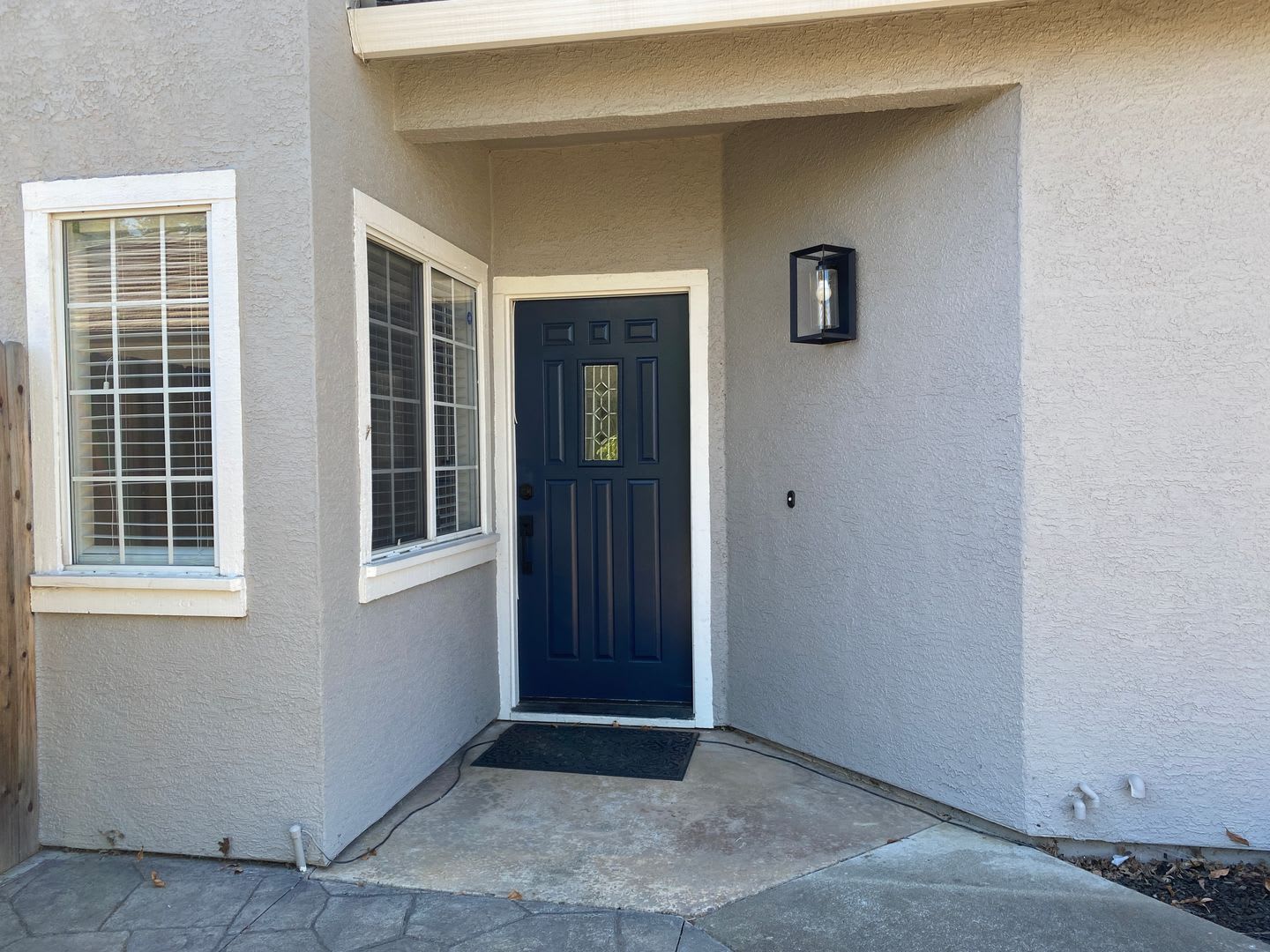 Lovely 2 Story Home – photo 3