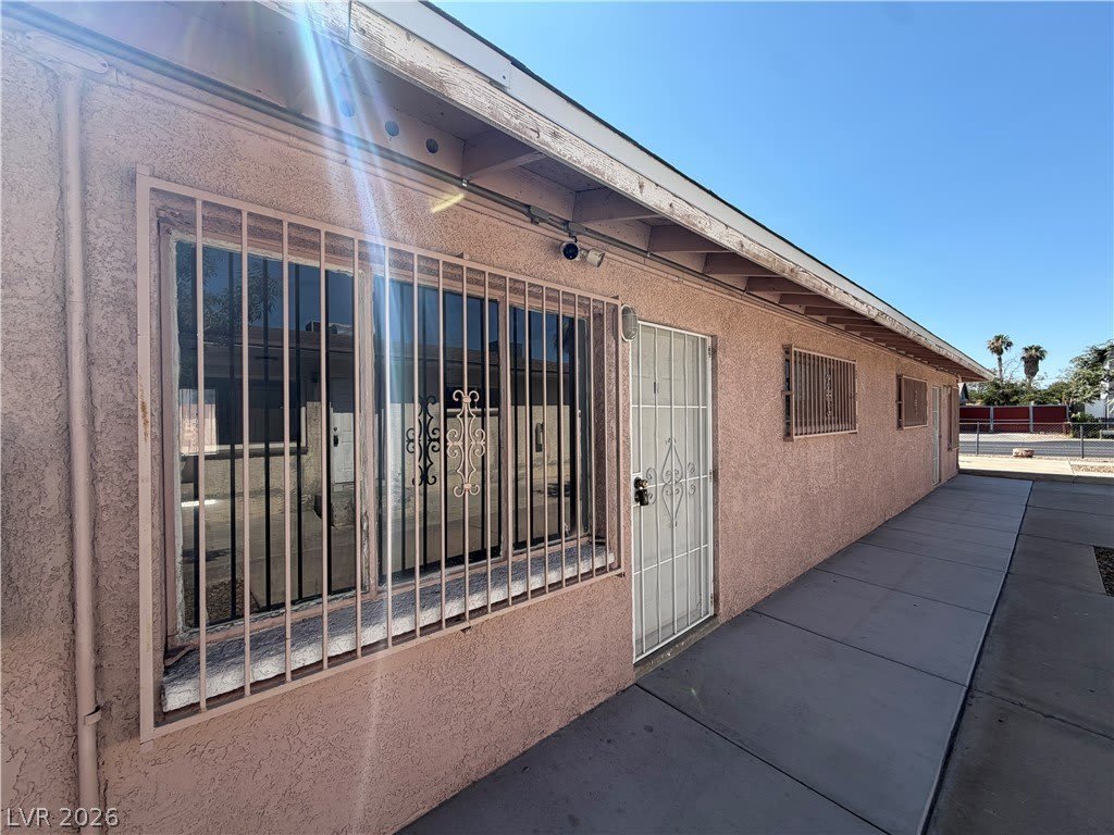 2111 Stewart Avenue – photo 4
