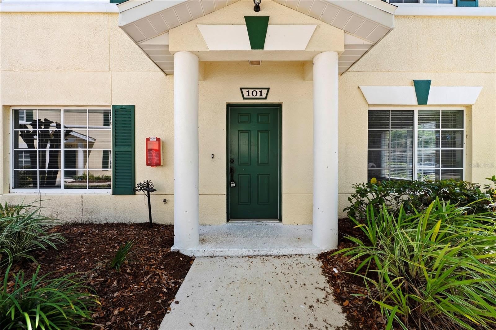 257 CAPE HARBOUR Loop – photo 1