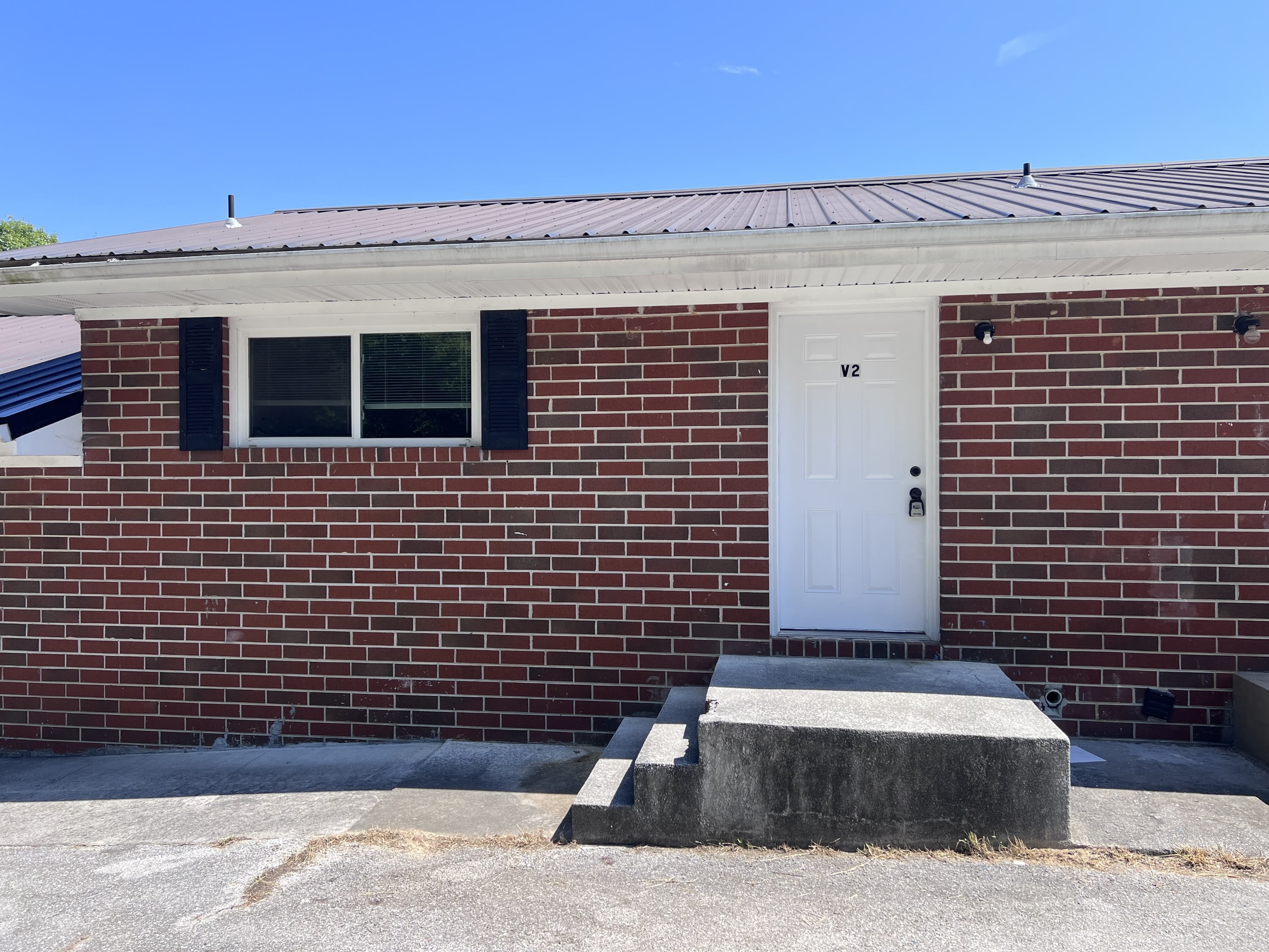 2308 Barbara Ln – photo 1