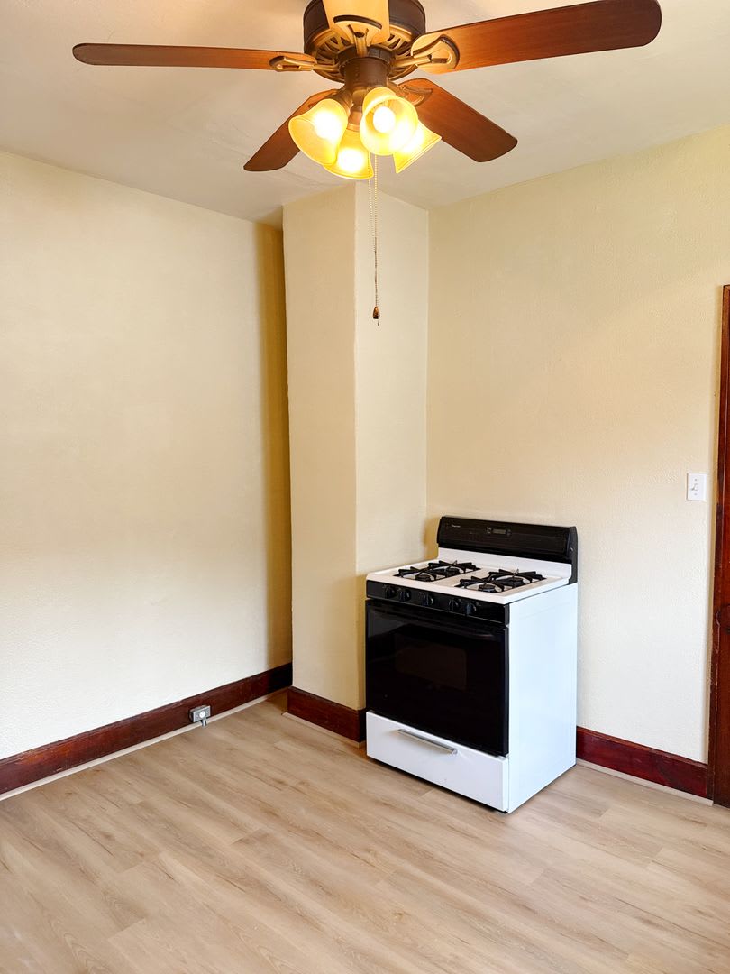 For Rent...850 Rice St, Wood River, IL 62095 – photo 5