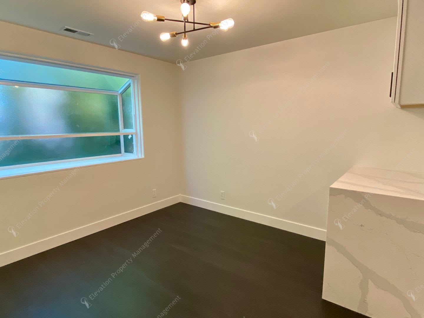 Renovated 1 BR – photo 5