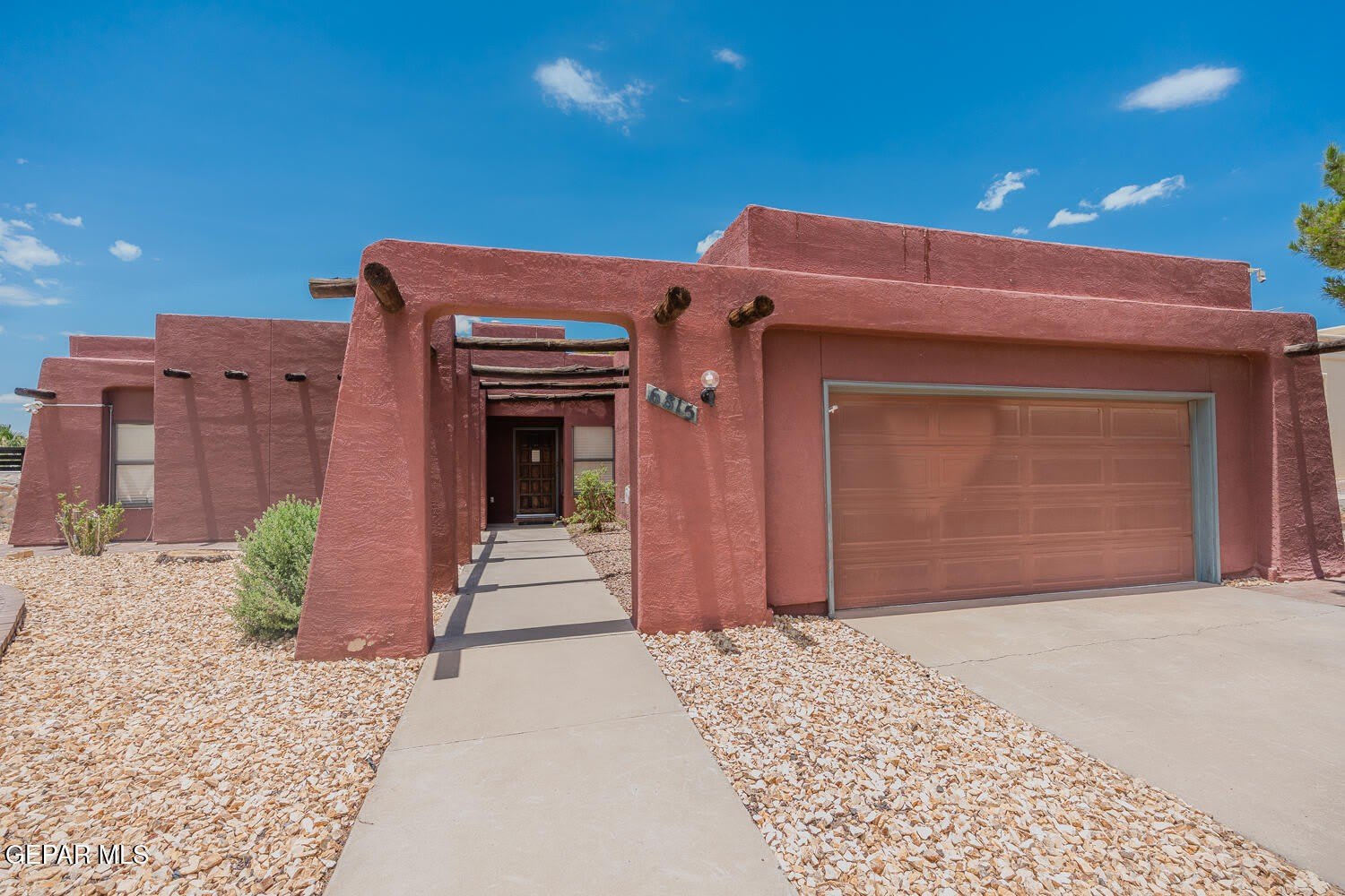 6815 VILLA HERMOSA Drive – photo 5
