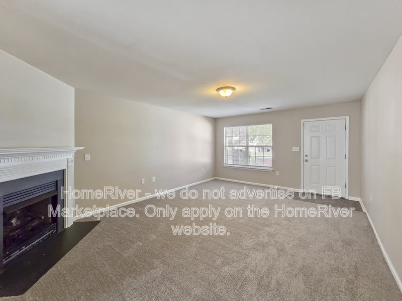 1740 Harland St – photo 3