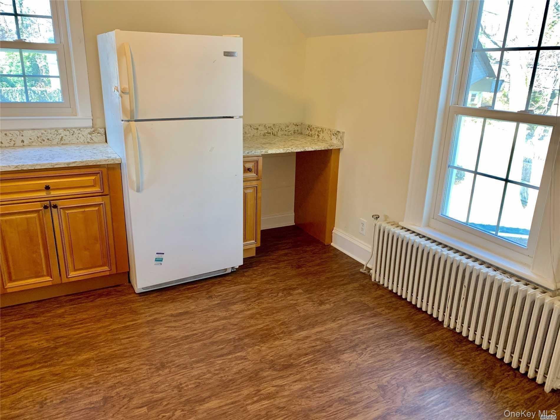 63 West Neck Road – photo 3