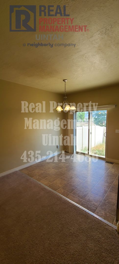 3 Bedroom 2.5 Bathrooms Town Home – photo 5