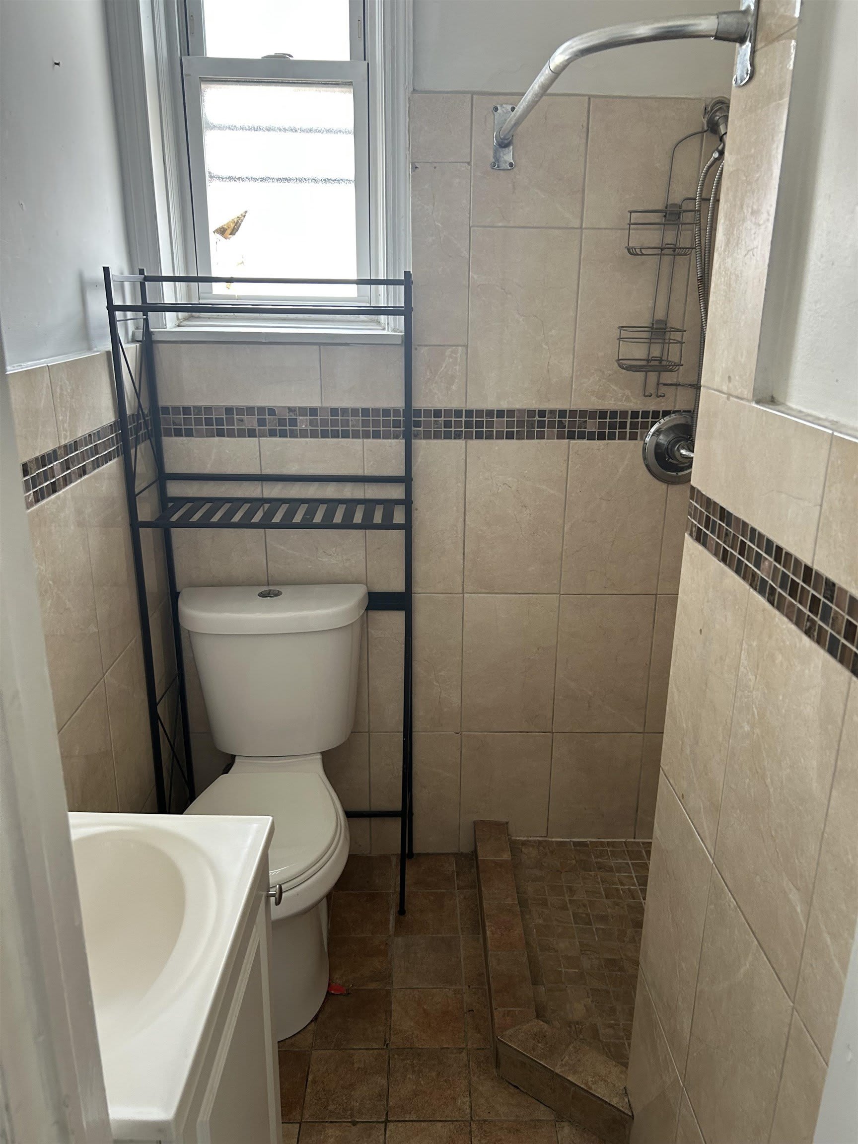 581 60TH ST – photo 5