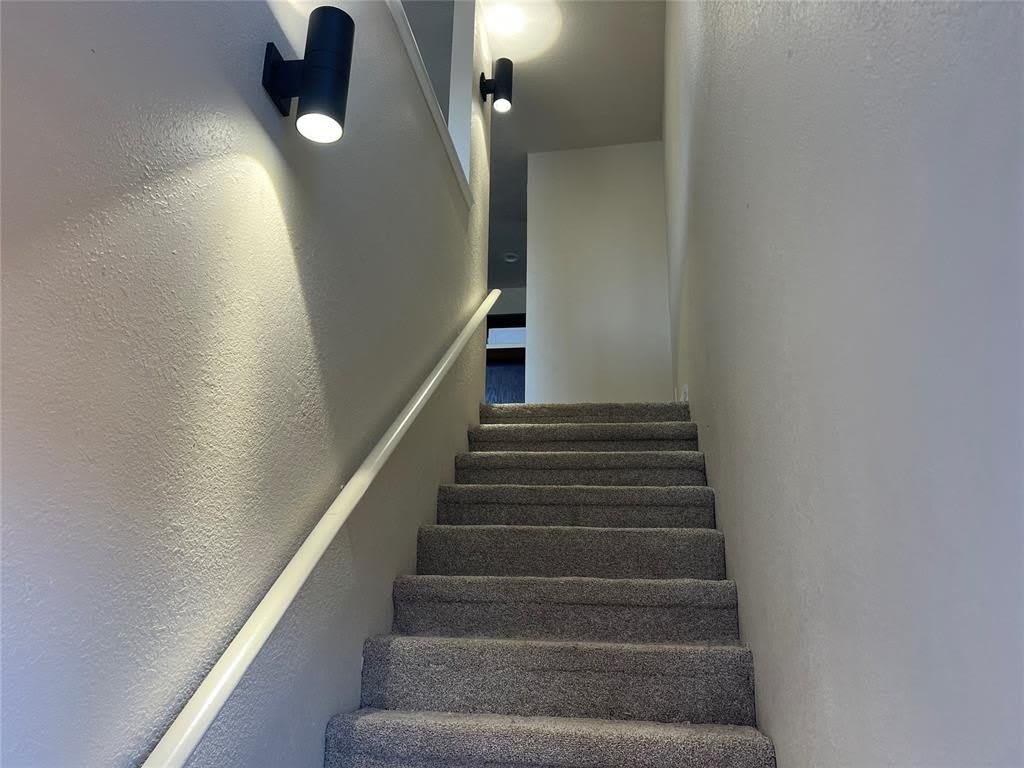 14405 N Pennsylvania Avenue – photo 2