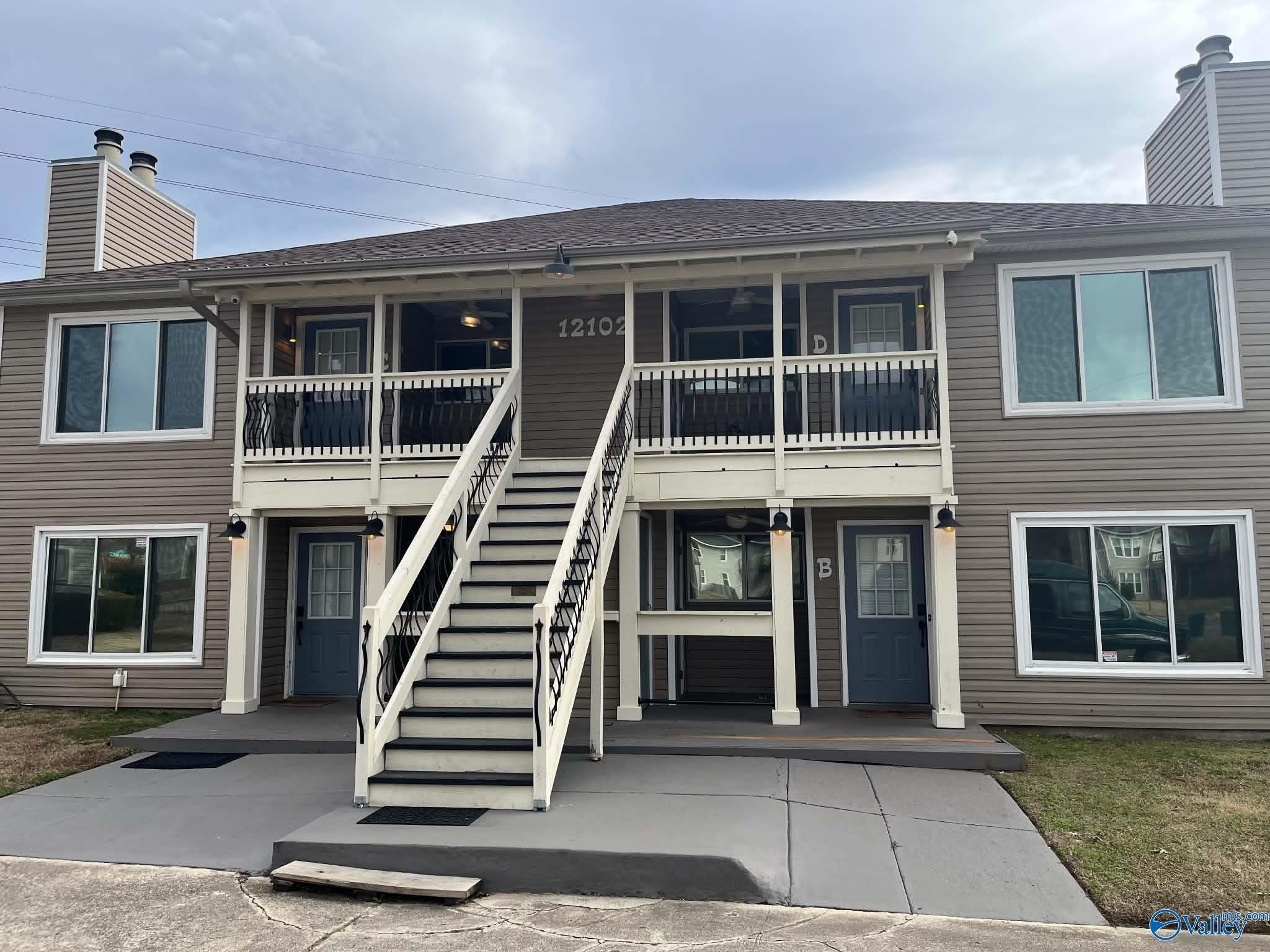 12102 Carriage Court – photo 1