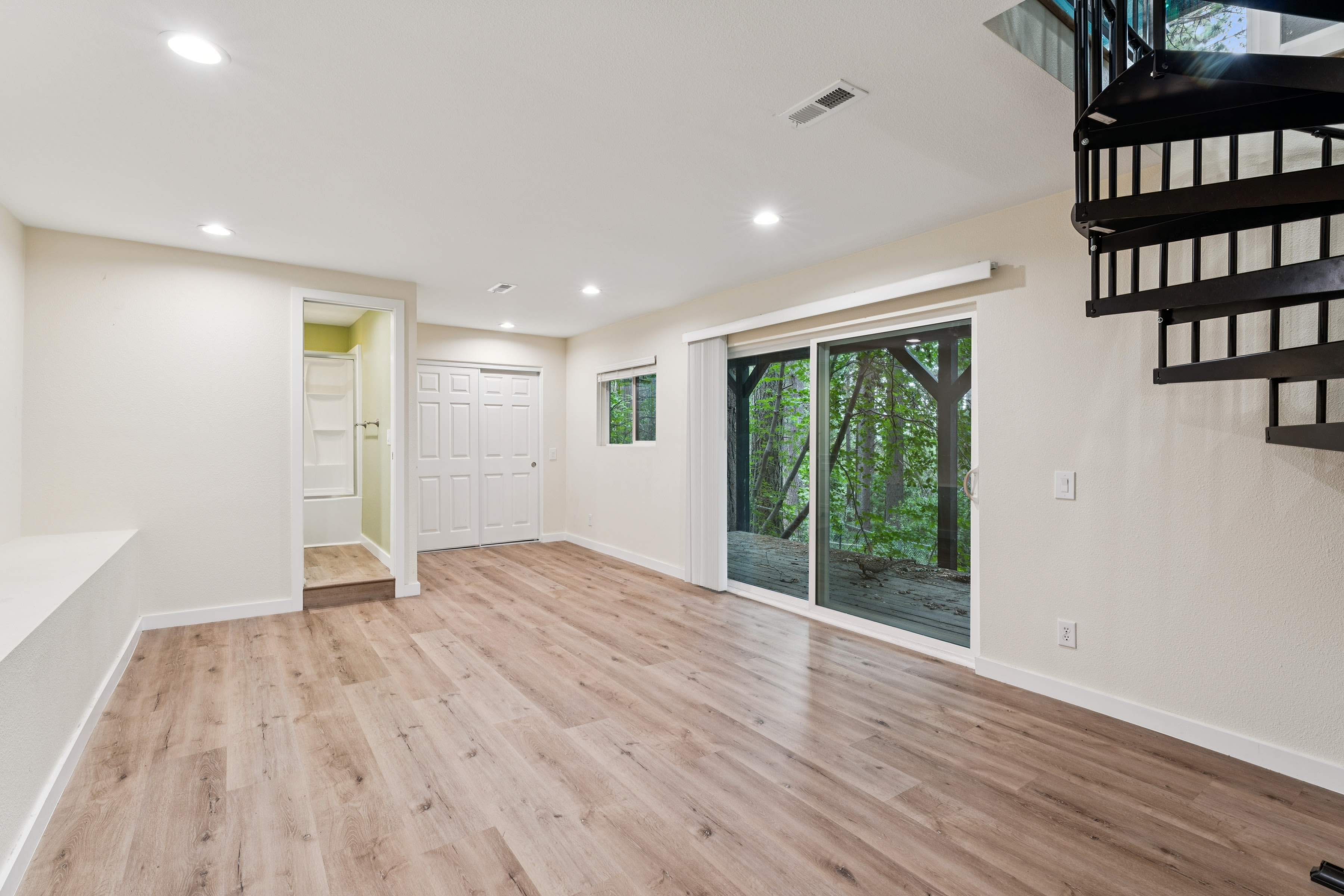893 Sierra Vista Dr – photo 5