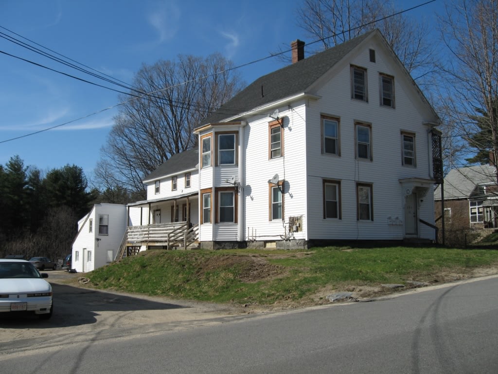 261 N Main St – photo 3