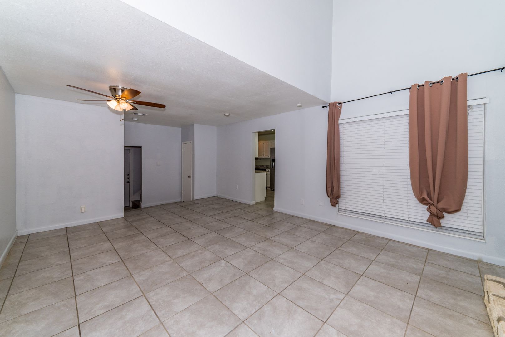 RENOVATED 2-BEDROOM TOWNHOME IN AHISD – photo 4