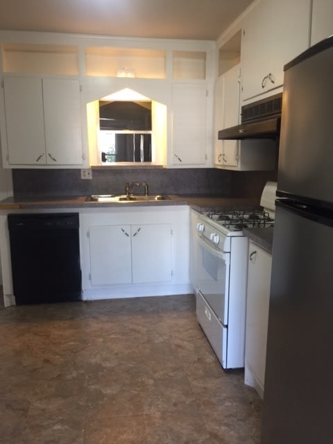 Minutes from OCU, Downtown, Chesapeake and more! – photo 4