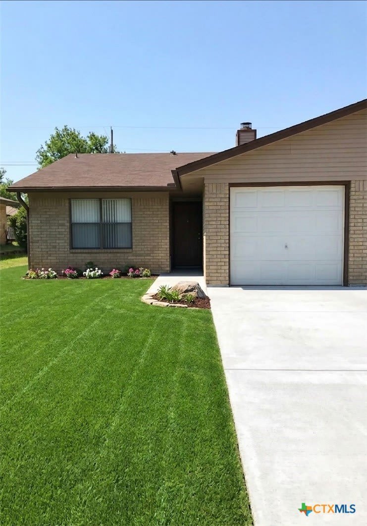 204 W Jason Drive – photo 1
